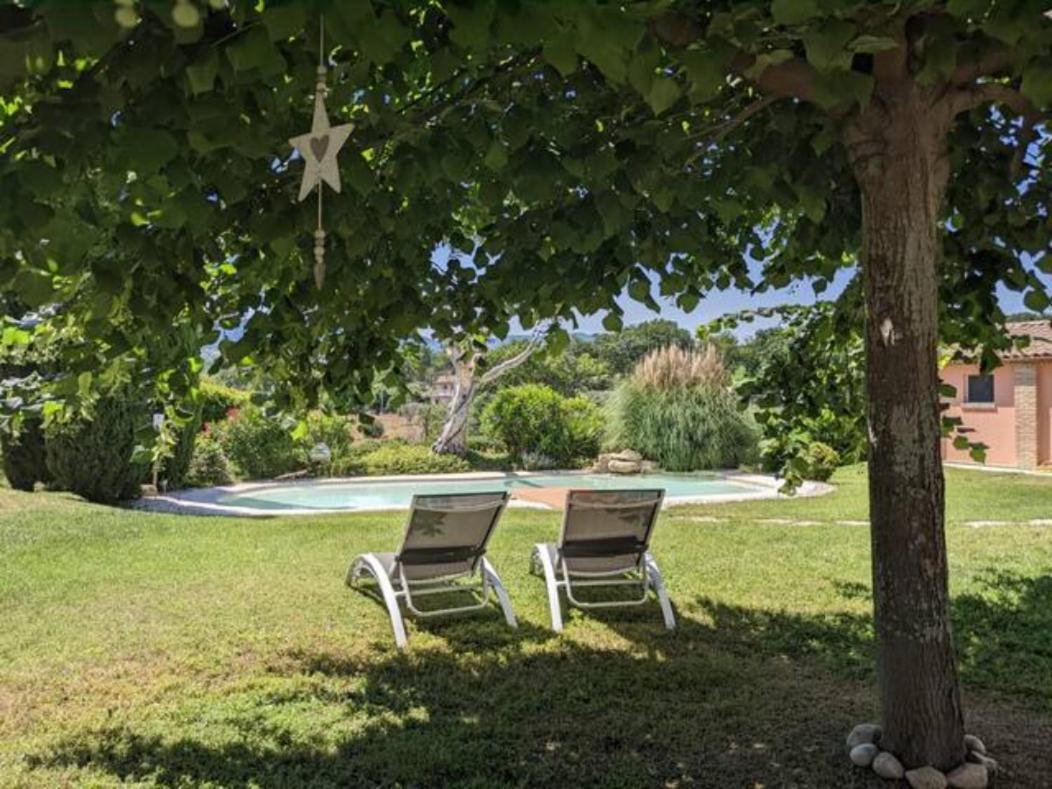Casa Kikenda, Viaggio Nella Natura Treia Buitenkant foto